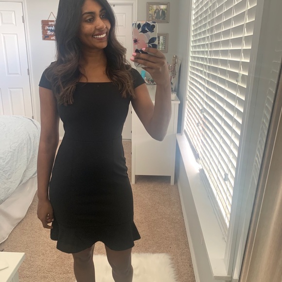 Banana Republic Dress - Size 0 - Picture 2 of 4